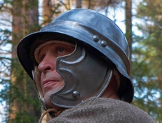 Inspirováno  Keltskou(germánskou) přilbicí z 1.století př.n.l. (Originál v národním archeologickém muzeu,Paříž)/Inspired by Celtic (Germanic) helmet from the 1.century B.C.